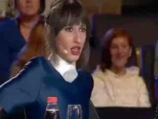 轮滑舞蹈成人女生视频,绽放女性魅力——成人女生轮滑舞蹈风采展示